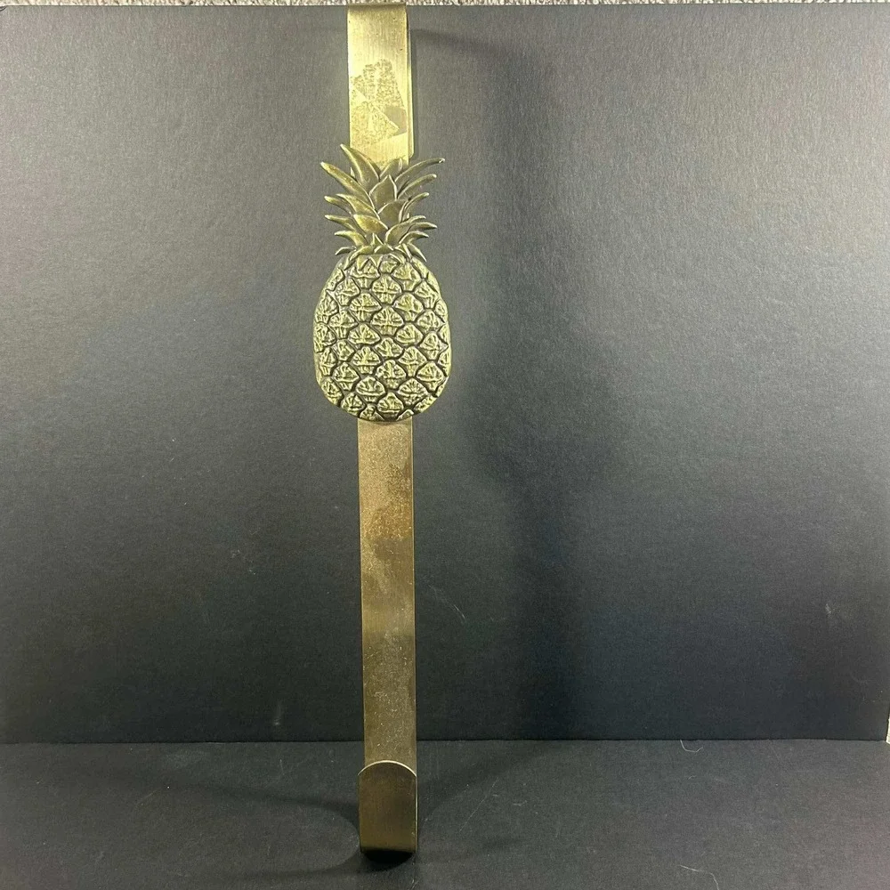 Brass Pineapple Wreath Hanger Gold Hospitality Over Door Home Decor 15